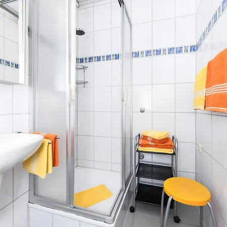 Ferienhaeuser Nordseebrise בית נופש בנסרסיל